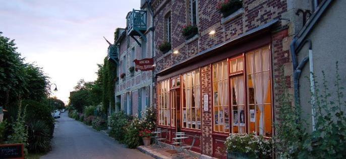 La Petite Maison De Giverny - Gite De Charme 5 Etoiles Au Coeur Du Village - 3 Chambres Zewnętrze zdjęcie