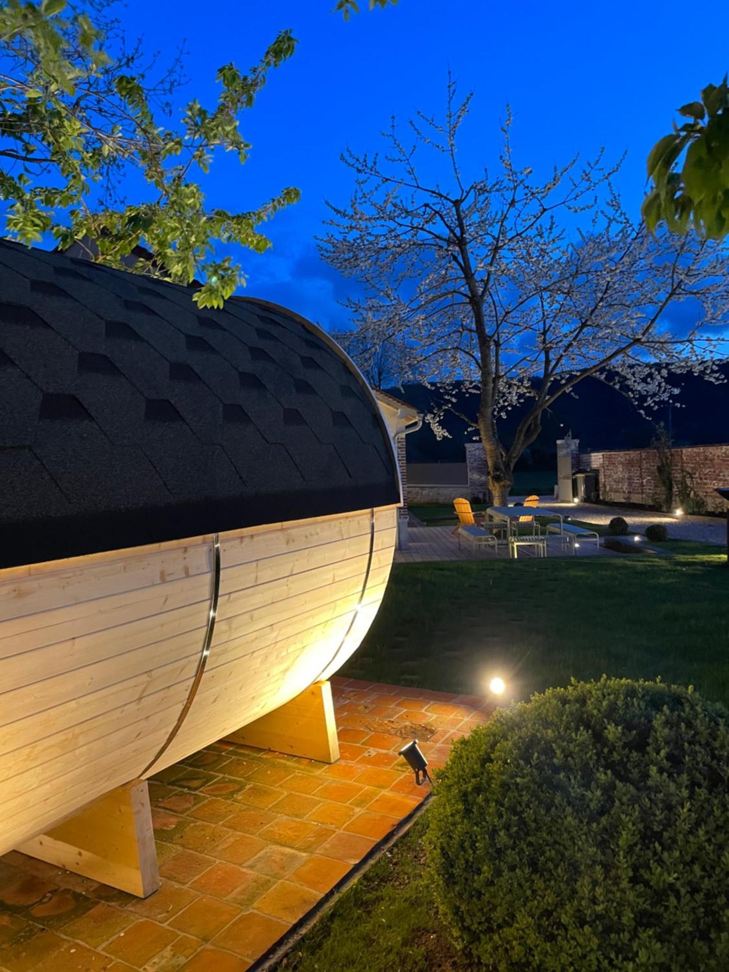 La Petite Maison De Giverny - Gite De Charme 5 Etoiles Au Coeur Du Village - 3 Chambres Zewnętrze zdjęcie