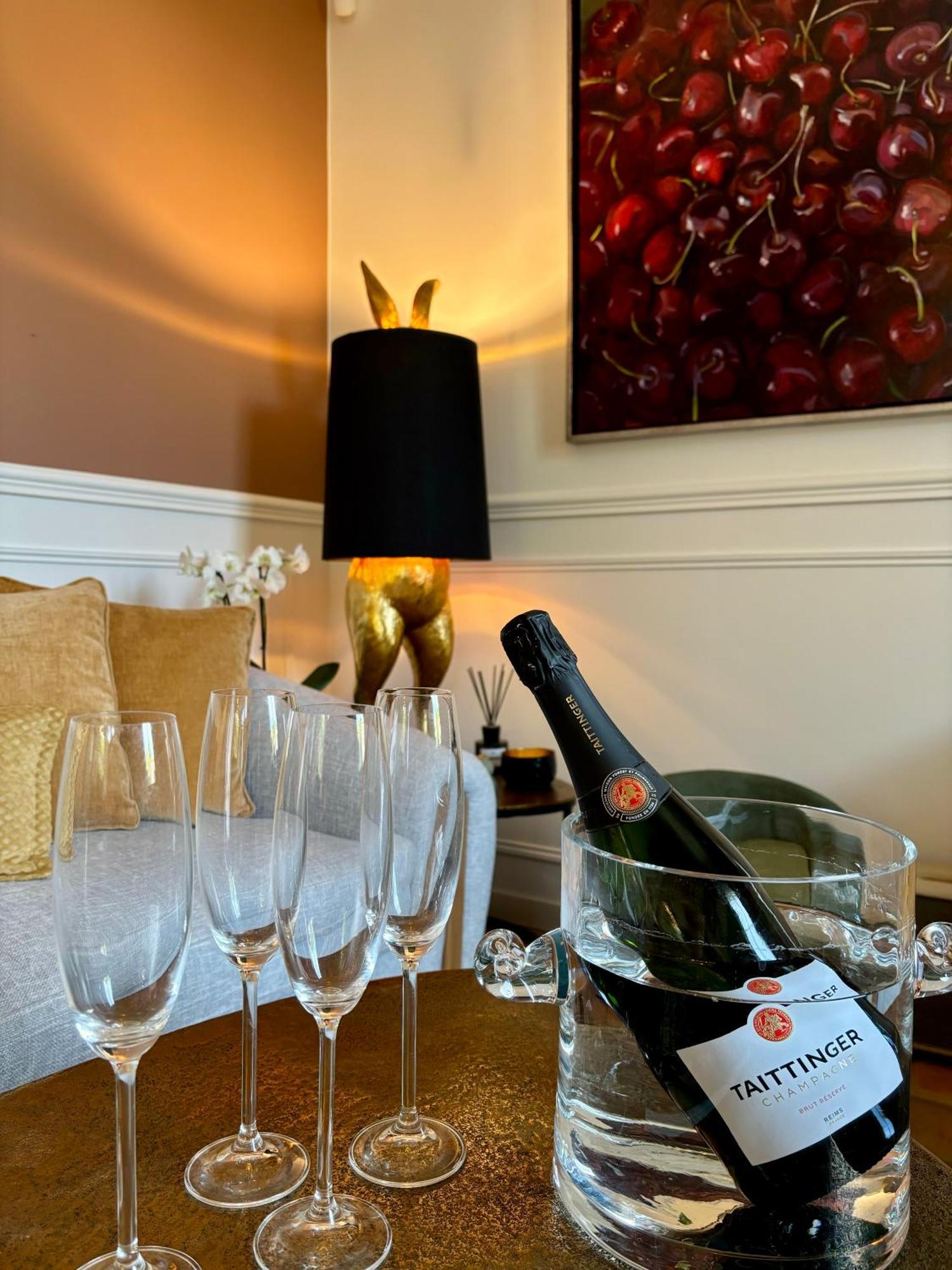 La Petite Maison De Giverny - Gite De Charme 5 Etoiles Au Coeur Du Village - 3 Chambres Zewnętrze zdjęcie